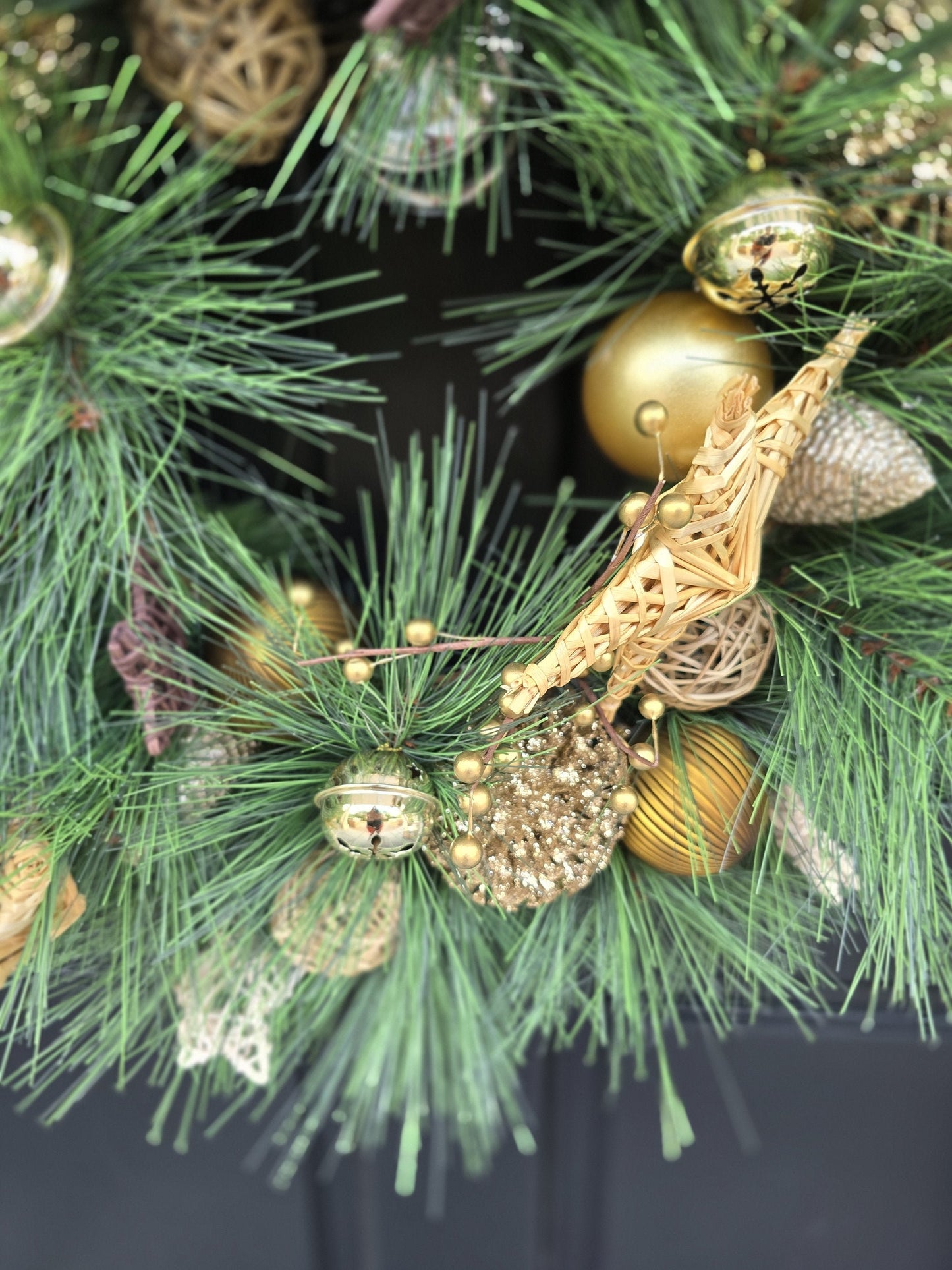 Luxury Long Needle Pine Christmas Wreath | Rustic Farmhouse Front Door Wreath | 60cm (24")