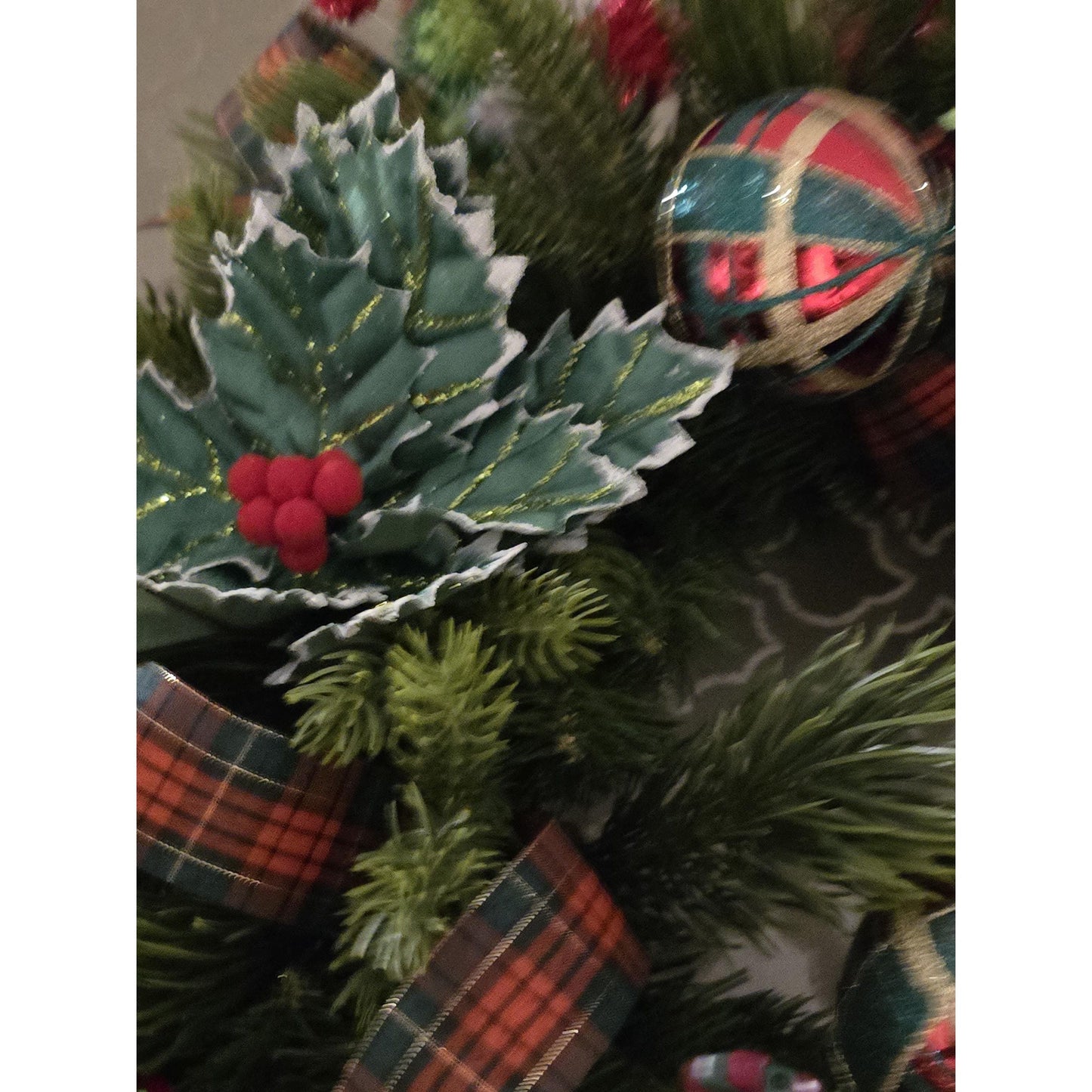 Luxury Christmas Wreath Front Door, Luxury Home Decorations, Red Green Xmas, Winter Mantle Decor, Holiday wreath,Advent wreath,Holiday Swag