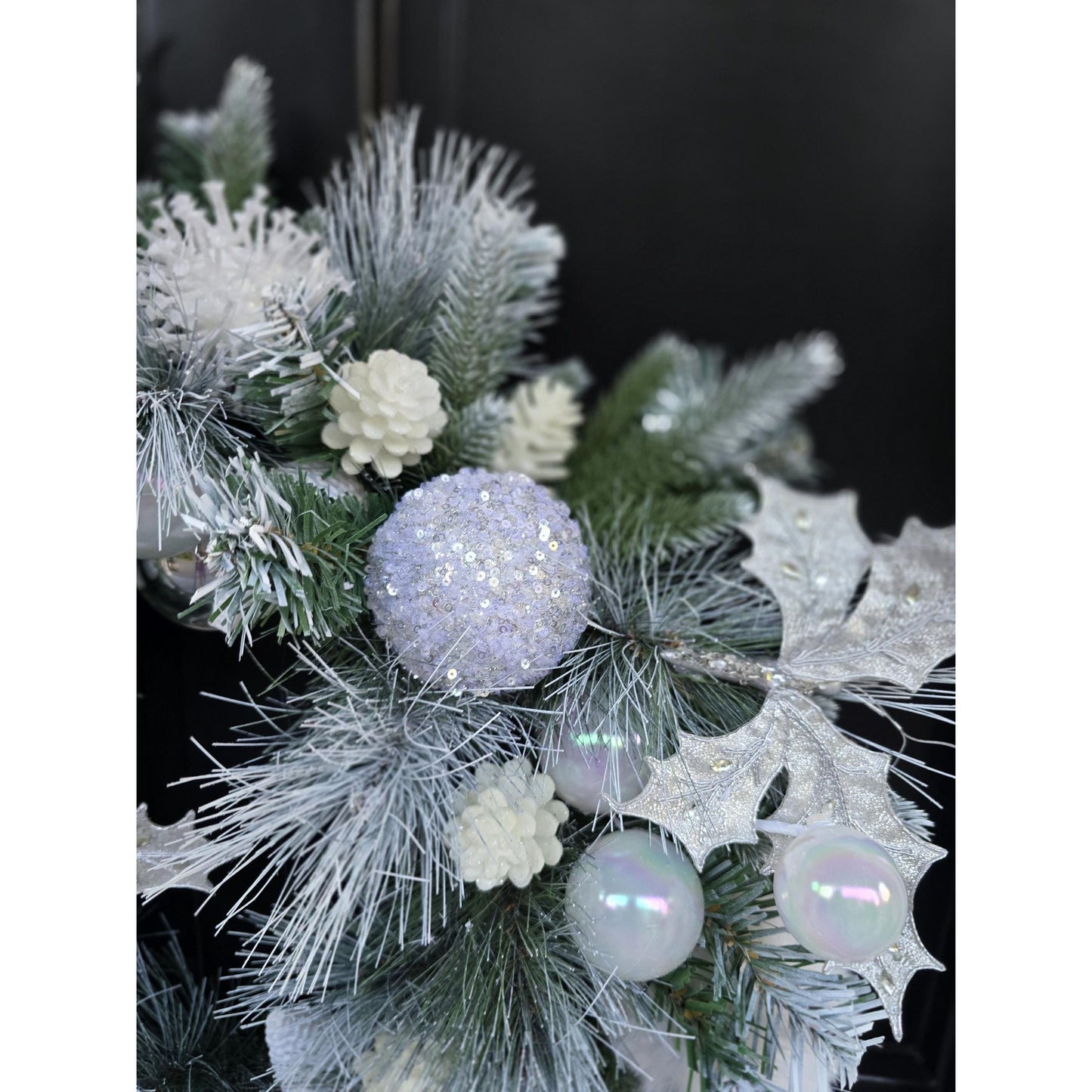 Luxury Christmas Flocked Snowy Christmas Wreath Winter Holiday Front Door Porch Wall Hanger Mantle Home Decor Decoration Designer Gift Pine