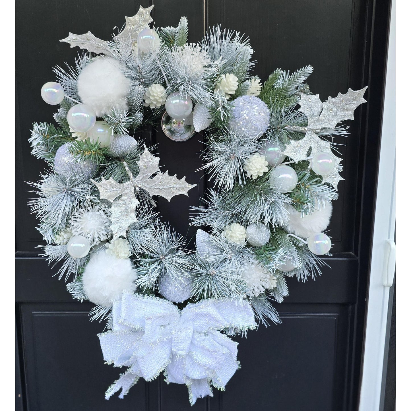 Luxury Christmas Flocked Snowy Christmas Wreath Winter Holiday Front Door Porch Wall Hanger Mantle Home Decor Decoration Designer Gift Pine