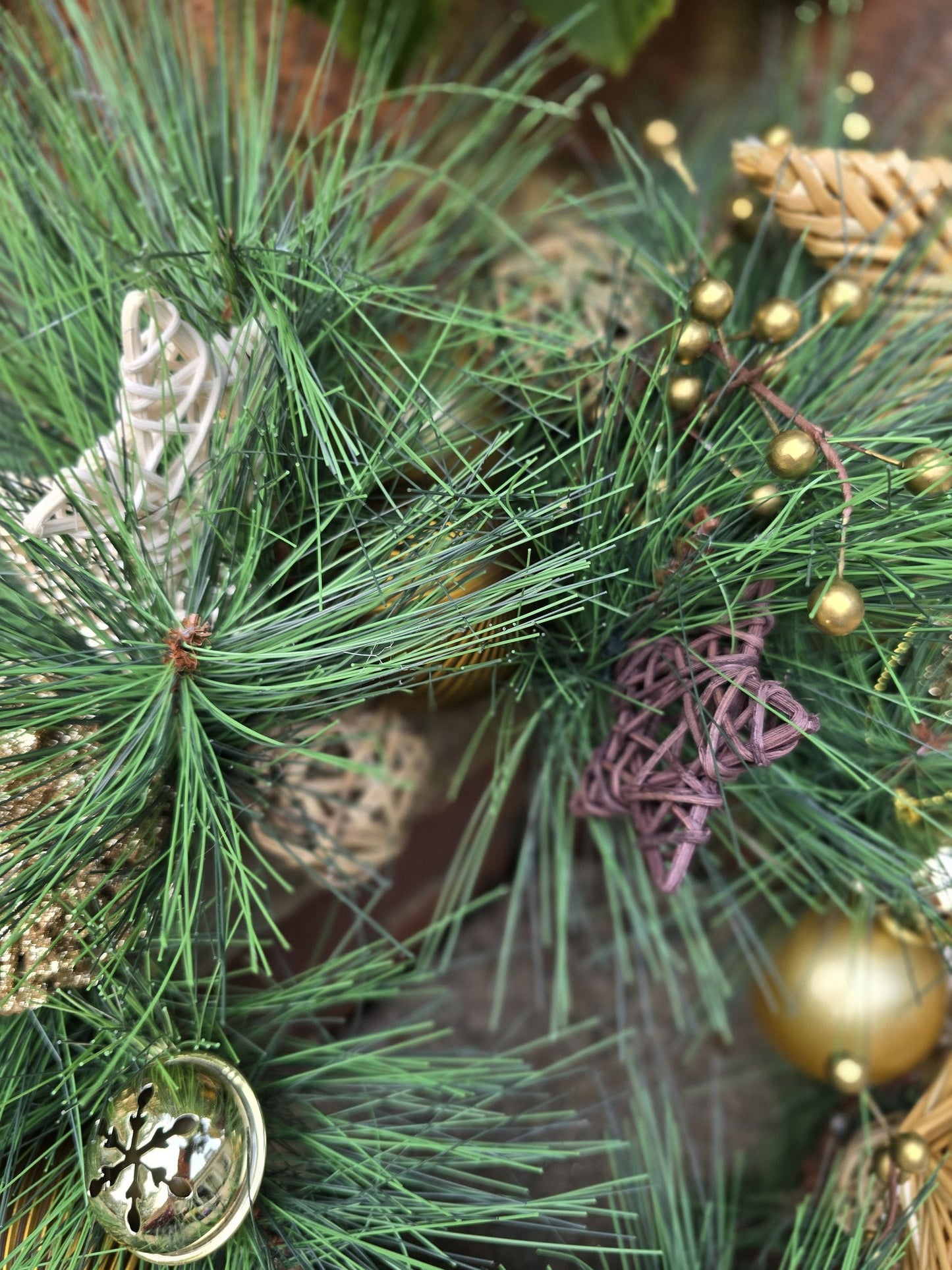 Luxury Long Needle Pine Christmas Wreath | Rustic Farmhouse Front Door Wreath | 60cm (24")