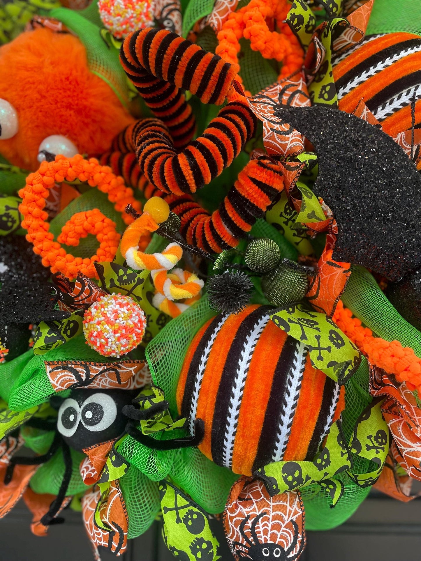 20" Halloween Wreath, Large Spider Wreath, Halloween Door Wreath, Spooky Halloween Decor, Front Door Wreath, Trick or Treat Decor
