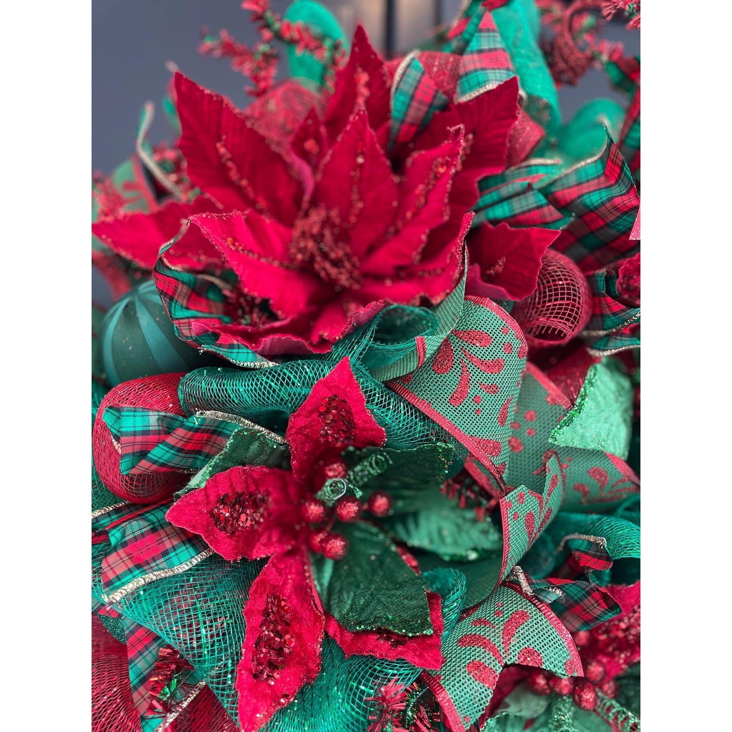 Luxury Christmas Wreath Front Door, Luxury Home Decorations, Red Green Xmas, Winter Mantle Decor, Holiday wreath,Advent wreath,Holiday Swag