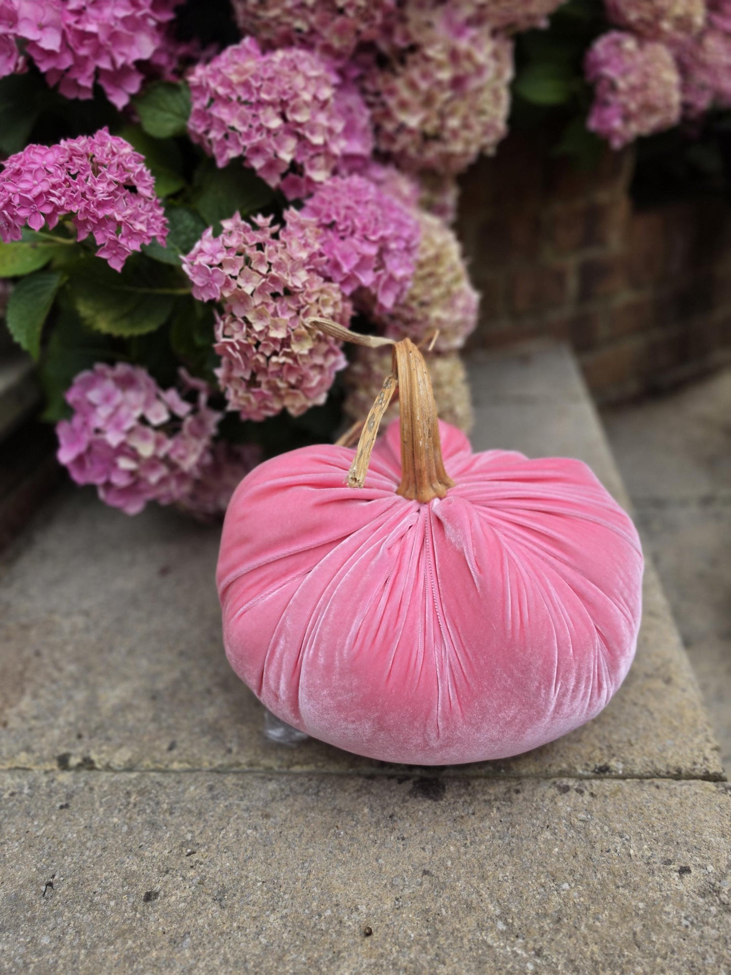 Cream LARGE Silk Velvet Pumpkin, Rustic Farmhouse Decor, Wedding Centerpiece,Thanksgiving Tablescape,Hostess Gift Idea,Fall Home Decoration