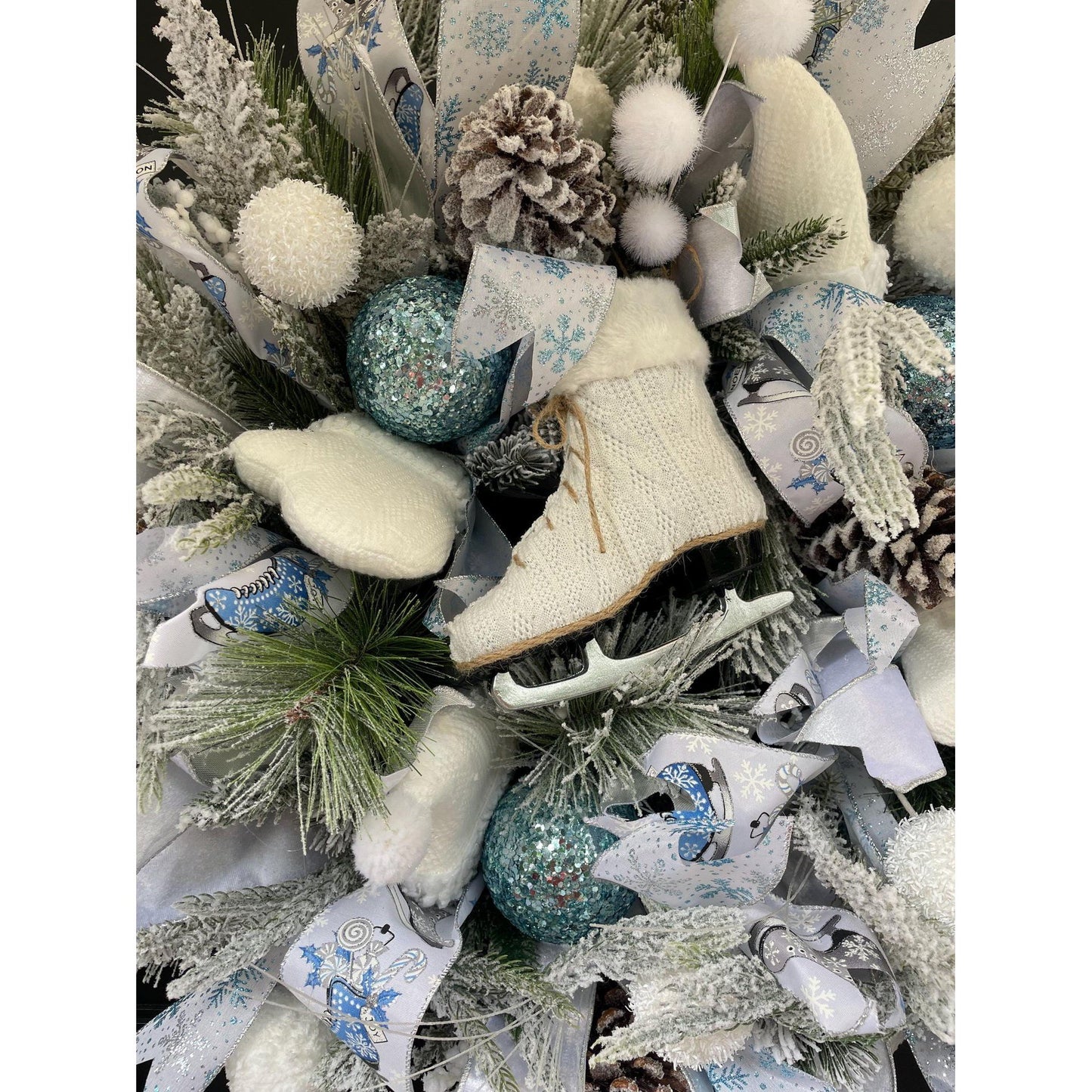 XL White Flocked Christmas Wreath Ice Skating Front Door Elegant Home Decor Decoration Glam Winter Swag Designer Unique Gift Luxury Holiday