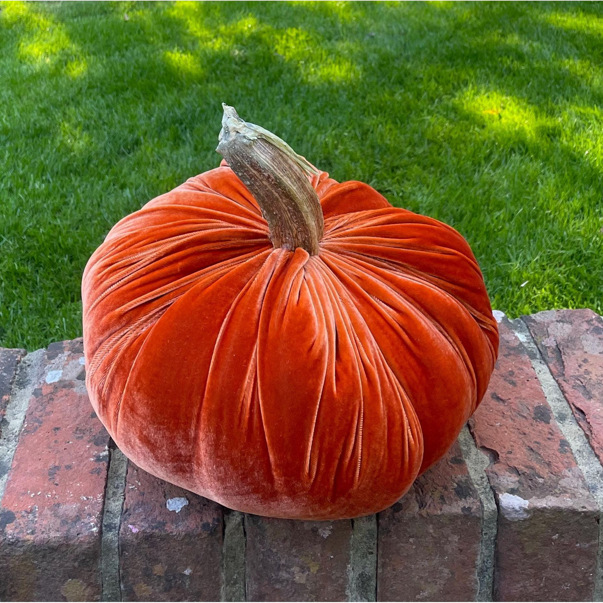 LARGE Silk Velvet Pumpkin, Rustic Farmhouse Decor, Wedding Centerpiece,Thanksgiving Table,Hostess Gift Idea Autumn Fall Dark Brown Chocolate