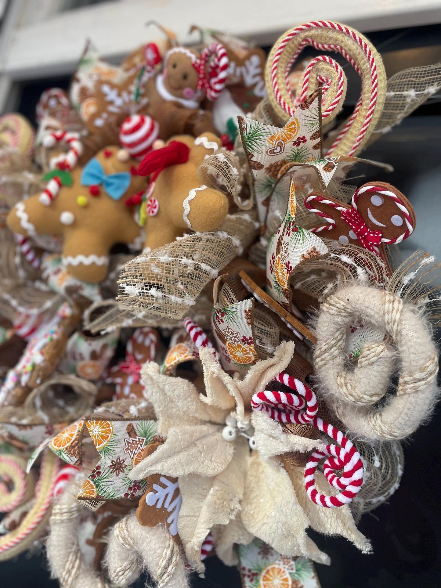 Luxury Gingerbread Christmas Wreath | Candy Cottage Front Door Wreath | 50cm (20")