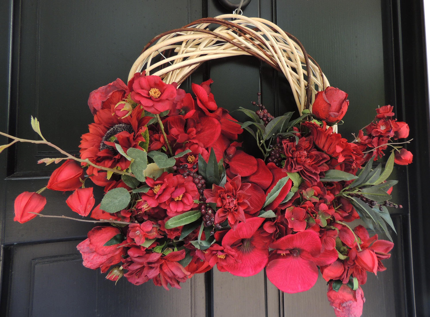 Red Floral Autumn Wreath, Front Door Wreath, Red Fall Wreath, Red Flower Wreath, Everyday Door Decor, Summer Wreath, Spring Wreath Gift