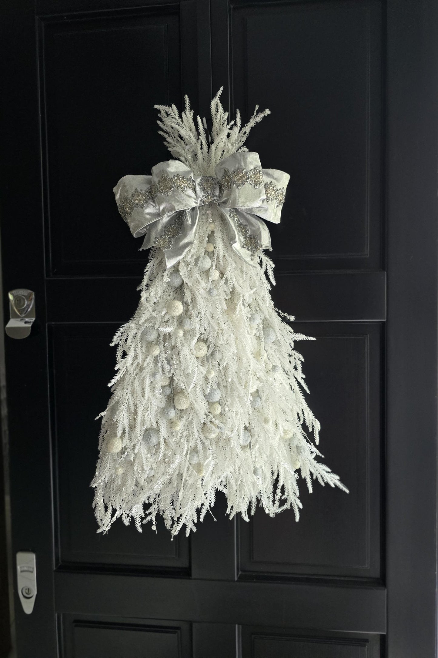 Luxury White Christmas Tree Door Swag | Winter Wonderland Door Decor | 50cm (20")