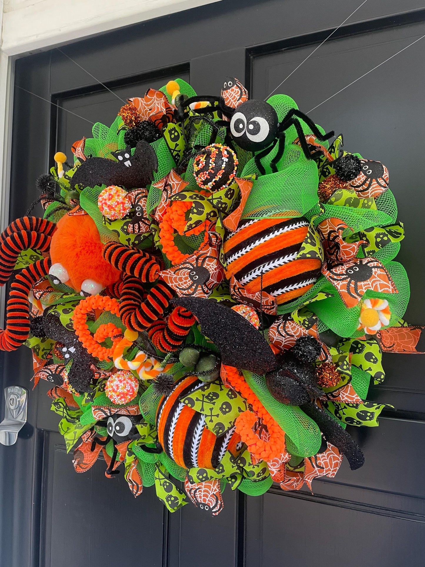 20" Halloween Wreath, Large Spider Wreath, Halloween Door Wreath, Spooky Halloween Decor, Front Door Wreath, Trick or Treat Decor