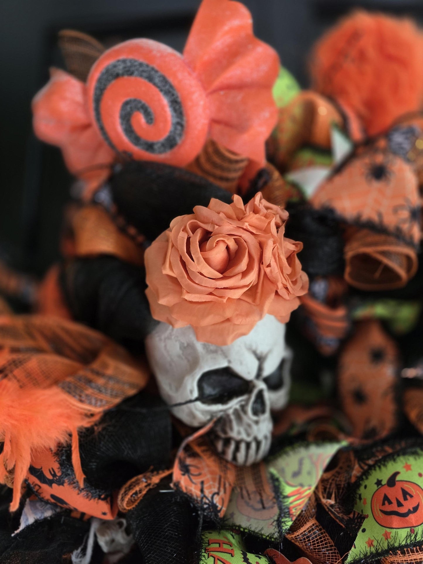 XL Gothic Skull Halloween Wreath | Luxury Halloween Front Door Decor | 65cm (26")