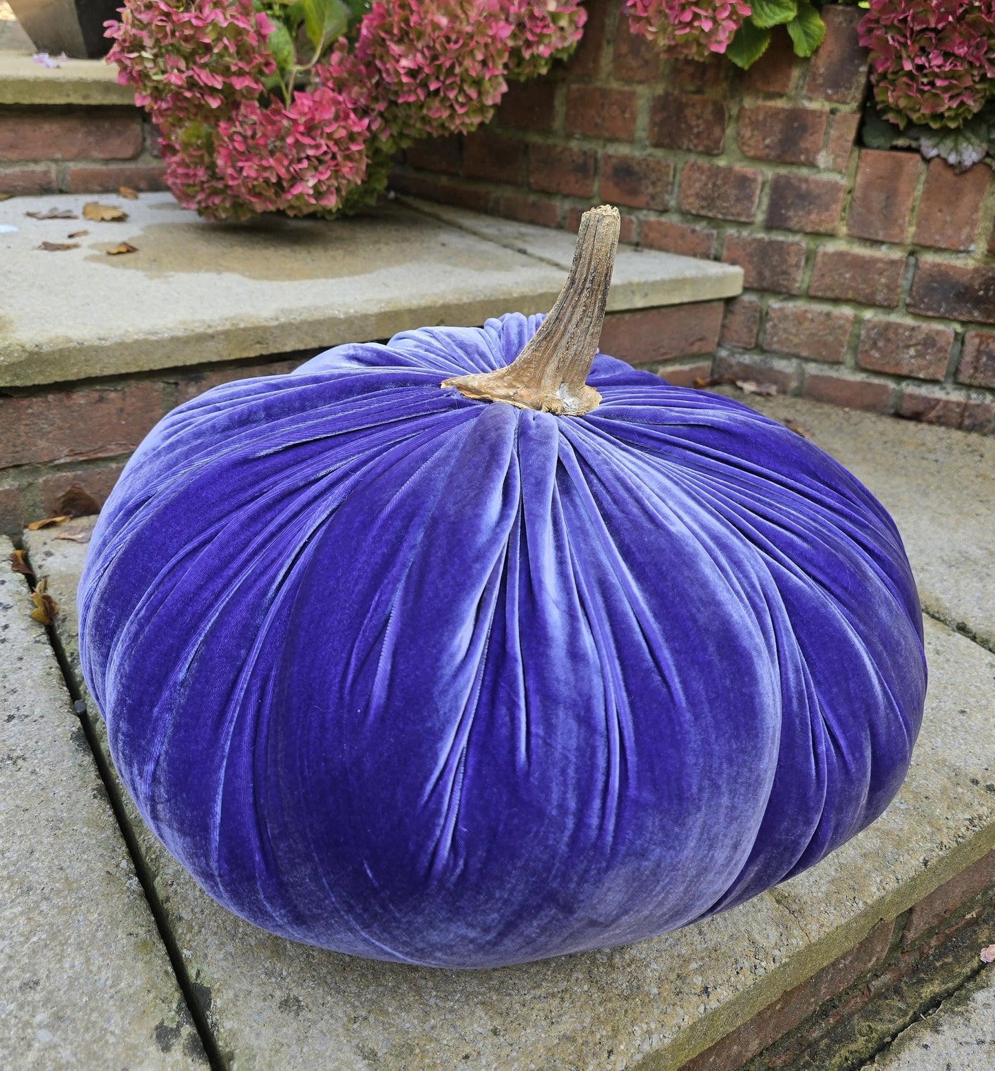 XXL Jumbo Lavender Purple Lilac Silk Velvet Pumpkin: Handmade Luxury Fall Autumn Decor Accent Hall Decoration Decor Cozy Country Traditional