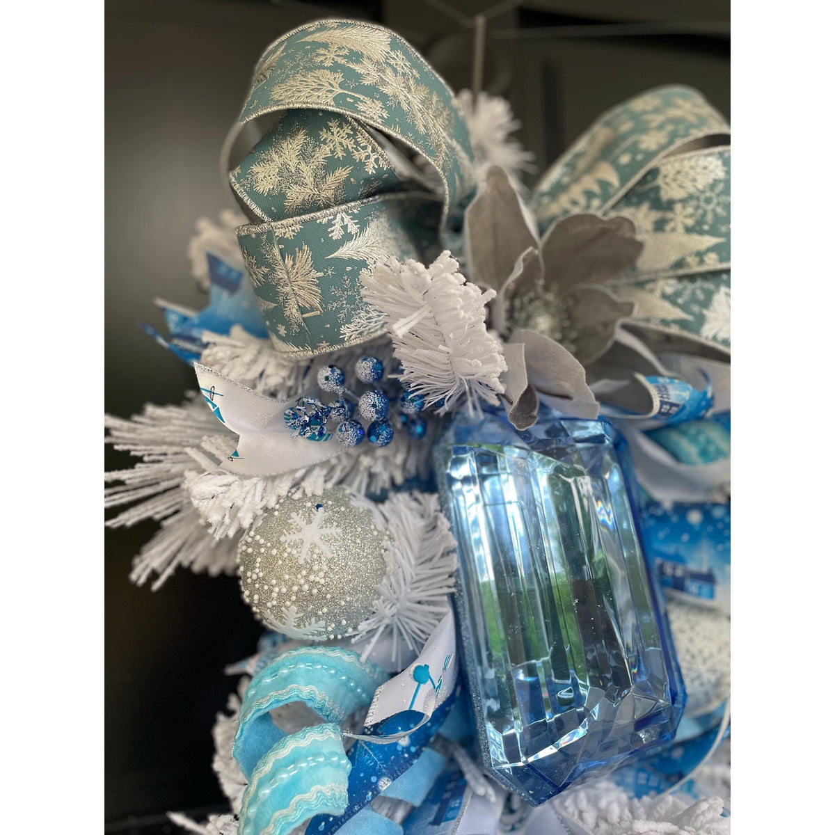 XL Ice Blue Snow Flocked  Luxury Teardrop Christmas Front Door Wreath White Home Decoration Xmas Winter Mantle Decor Holiday Advent Swag