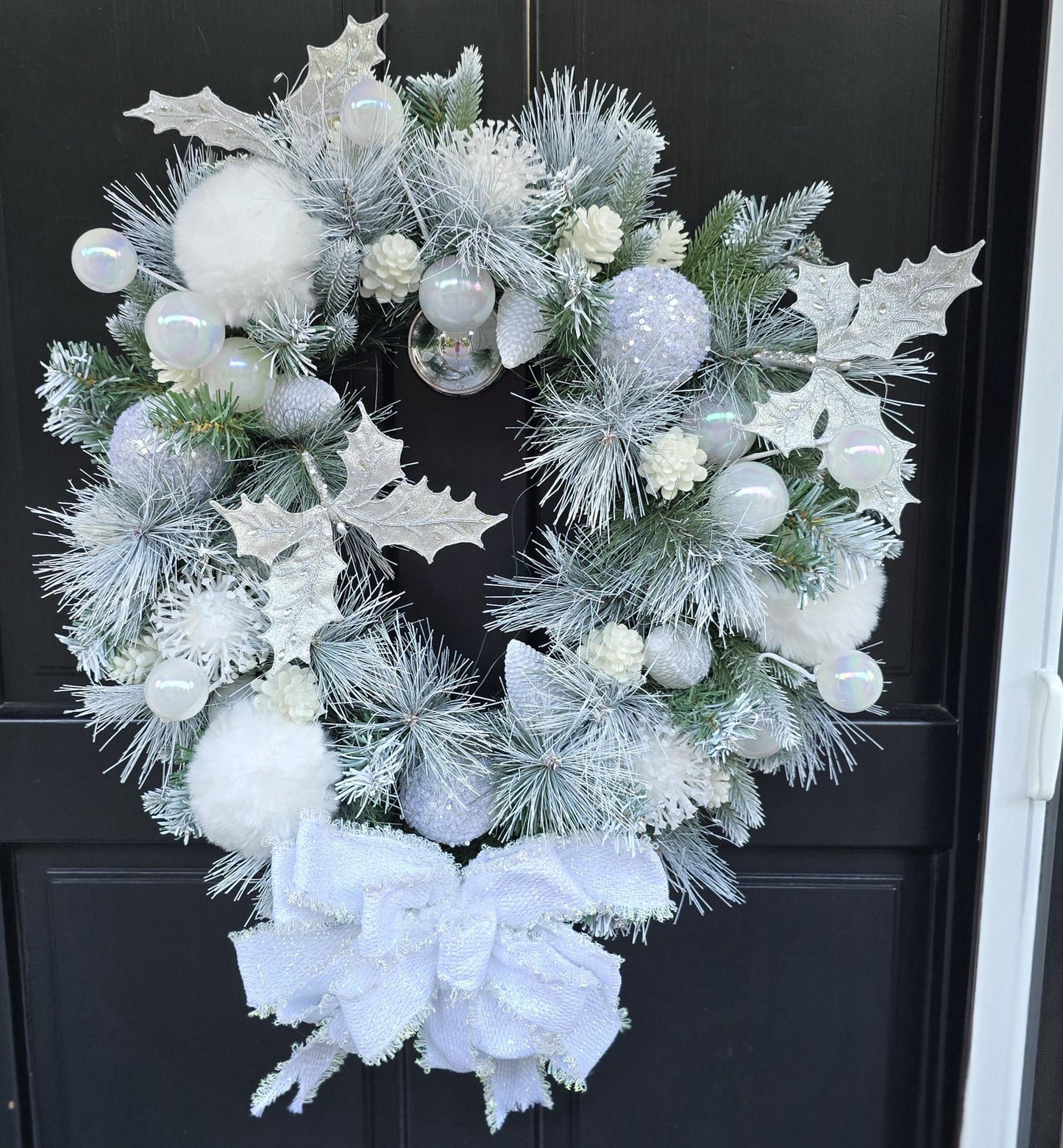 Christmas Wreath, White Frosted Front Door Wreath, Winter Wonderland Christmas Decor, Snowy Pine Holiday Wreath, Luxury Christmas Wreath
