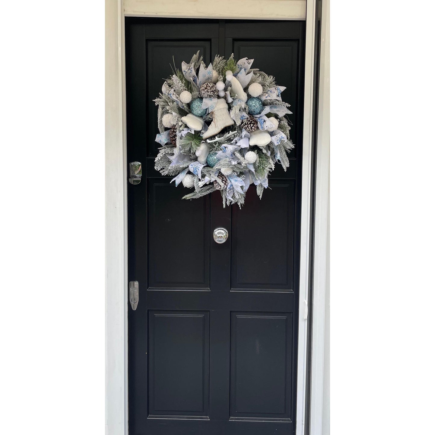 XL White Flocked Christmas Wreath Ice Skating Front Door Elegant Home Decor Decoration Glam Winter Swag Designer Unique Gift Luxury Holiday