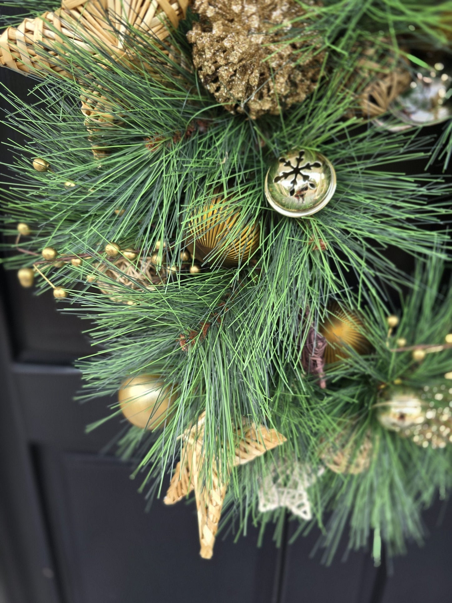 Luxury Long Needle Pine Christmas Wreath | Rustic Farmhouse Front Door Wreath | 60cm (24")