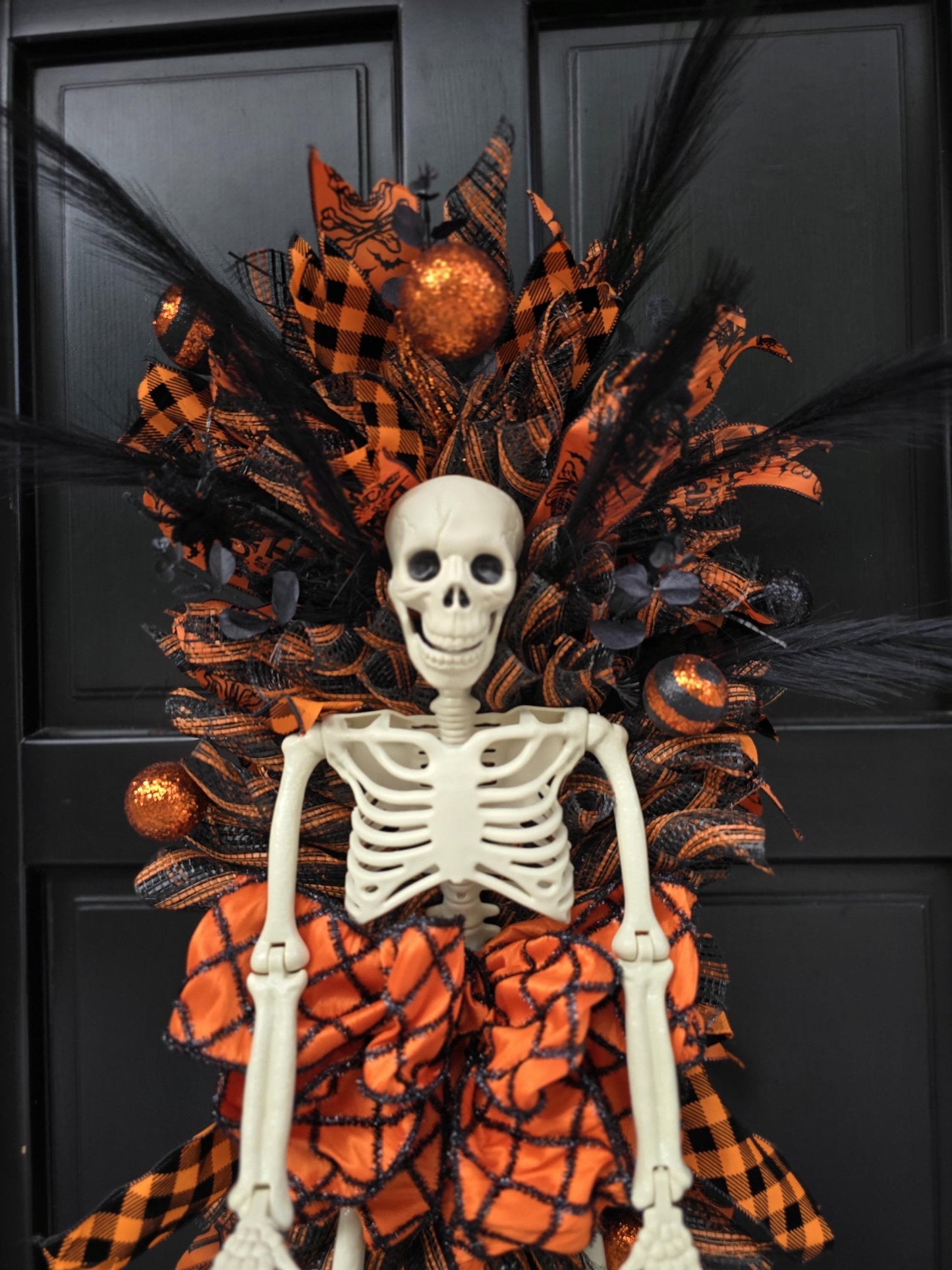 XXL Skeleton Halloween Teardrop Swag | Luxury Halloween Front Door Decor | 106cm (42")