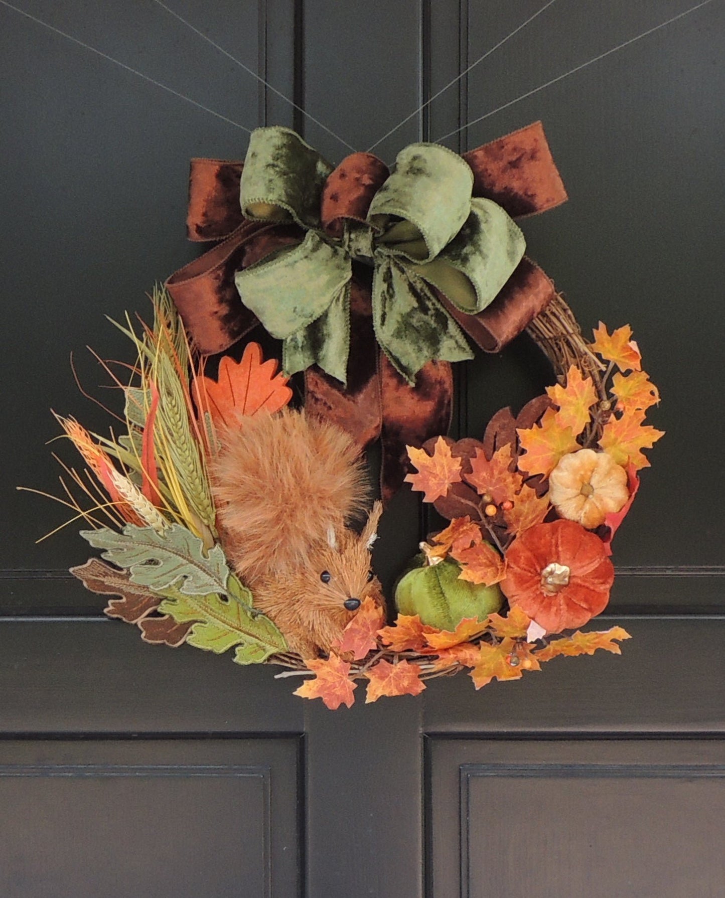 Luxury Woodland Squirrel Autumn Wreath | Velvet Pumpkin Fall Door Decor | 40cm (16")