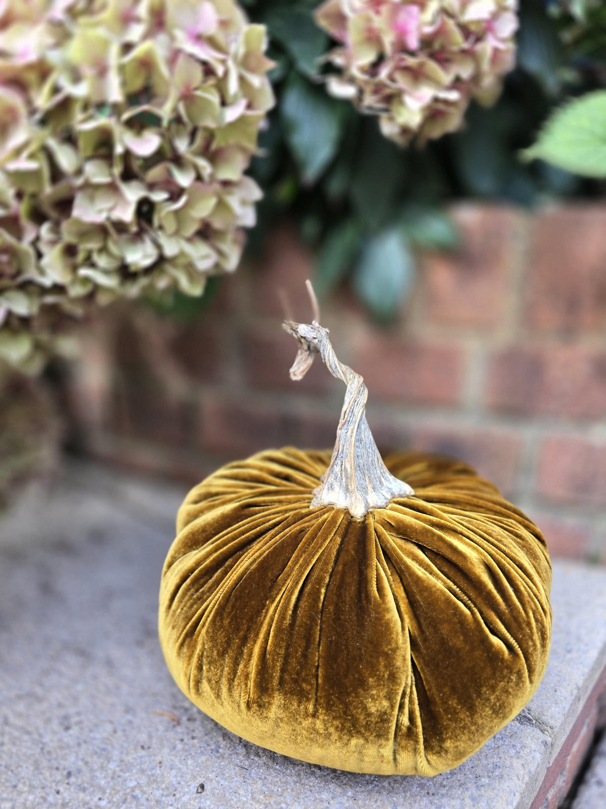 Extra Large Cinnamon Rust Silk Velvet Pumpkin with Real Stem – Luxury Autumn Fall Thanksgiving Decor