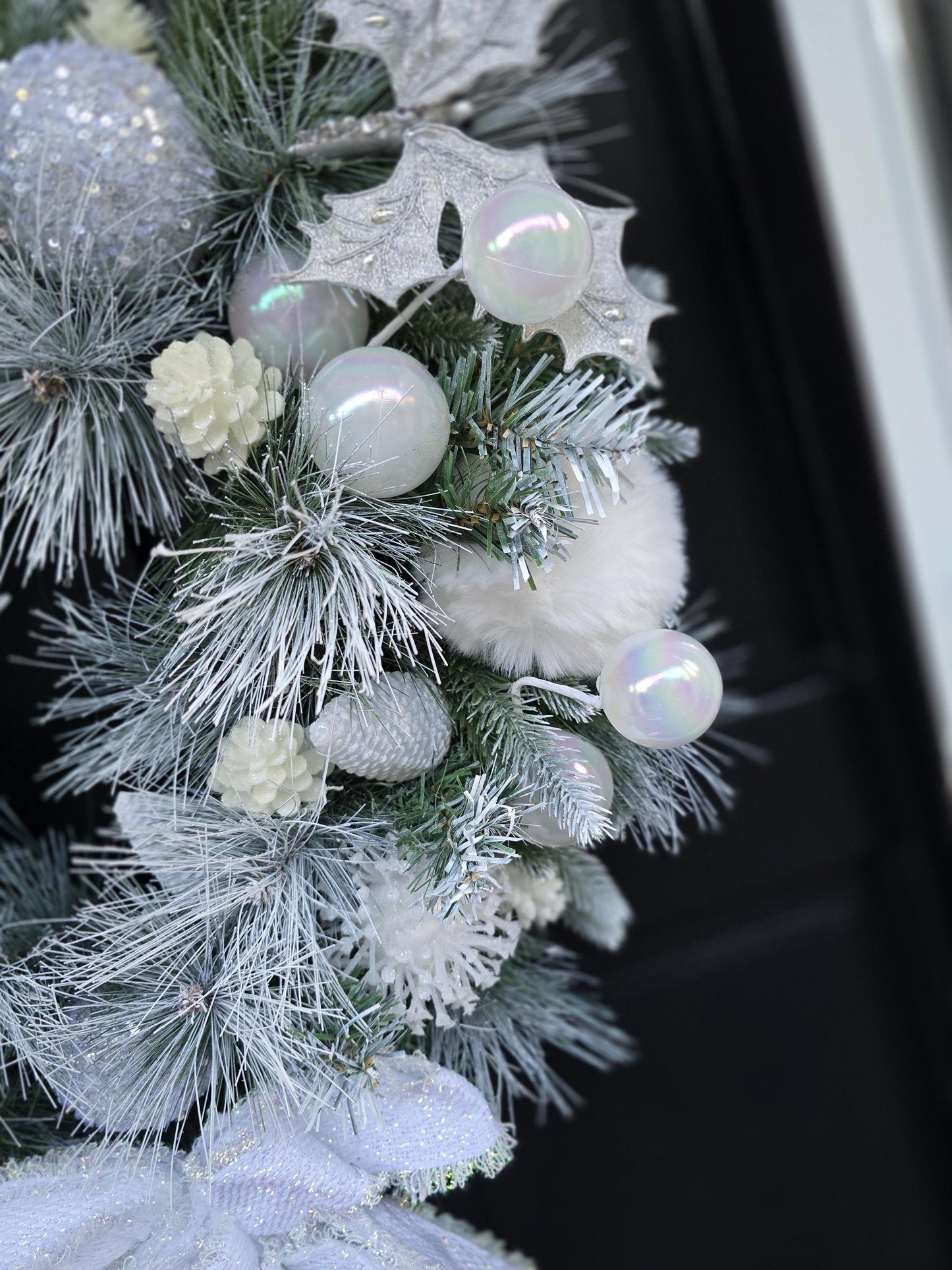 Christmas Wreath, White Frosted Front Door Wreath, Winter Wonderland Christmas Decor, Snowy Pine Holiday Wreath, Luxury Christmas Wreath
