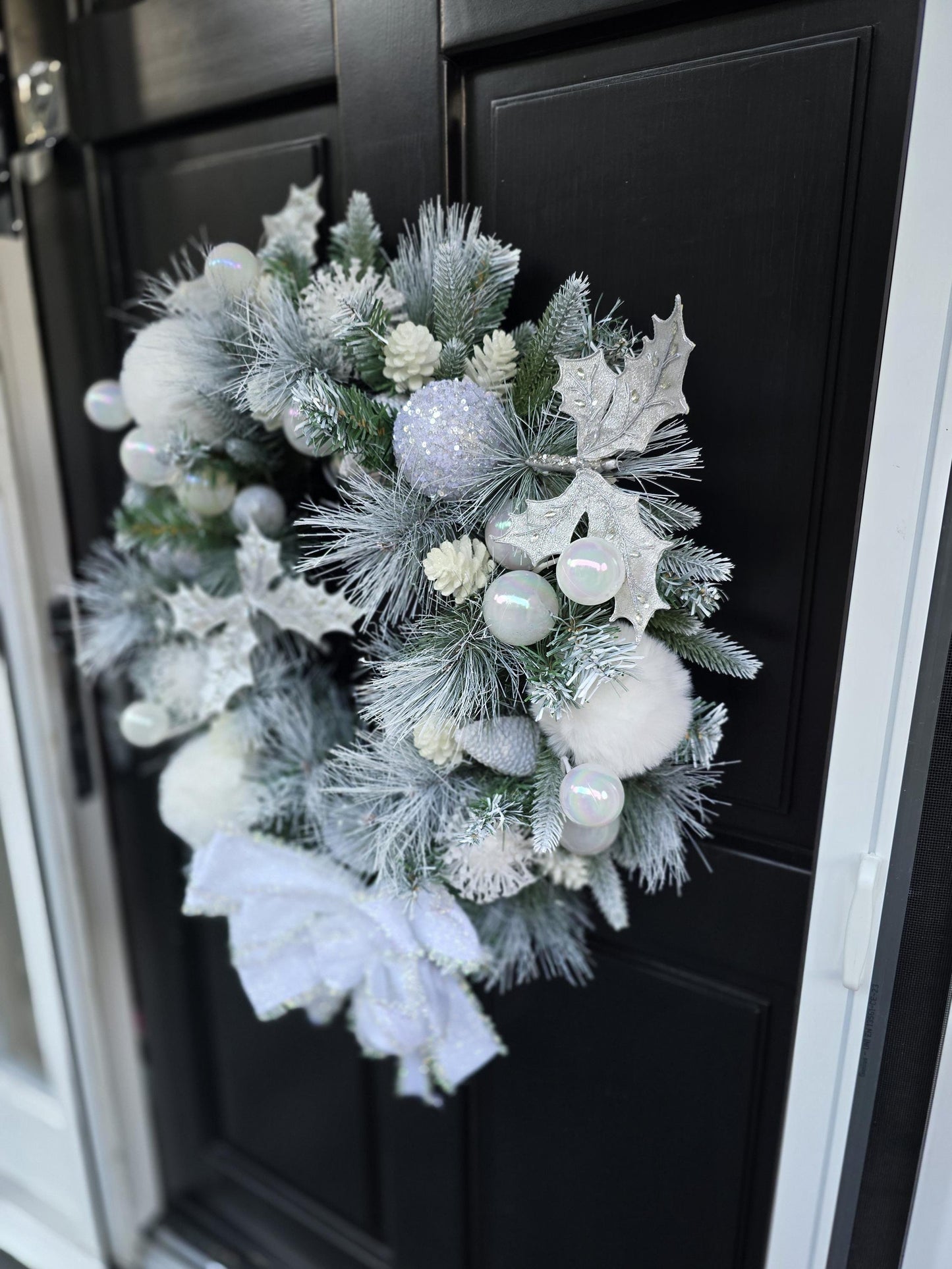 Christmas Wreath, White Frosted Front Door Wreath, Winter Wonderland Christmas Decor, Snowy Pine Holiday Wreath, Luxury Christmas Wreath