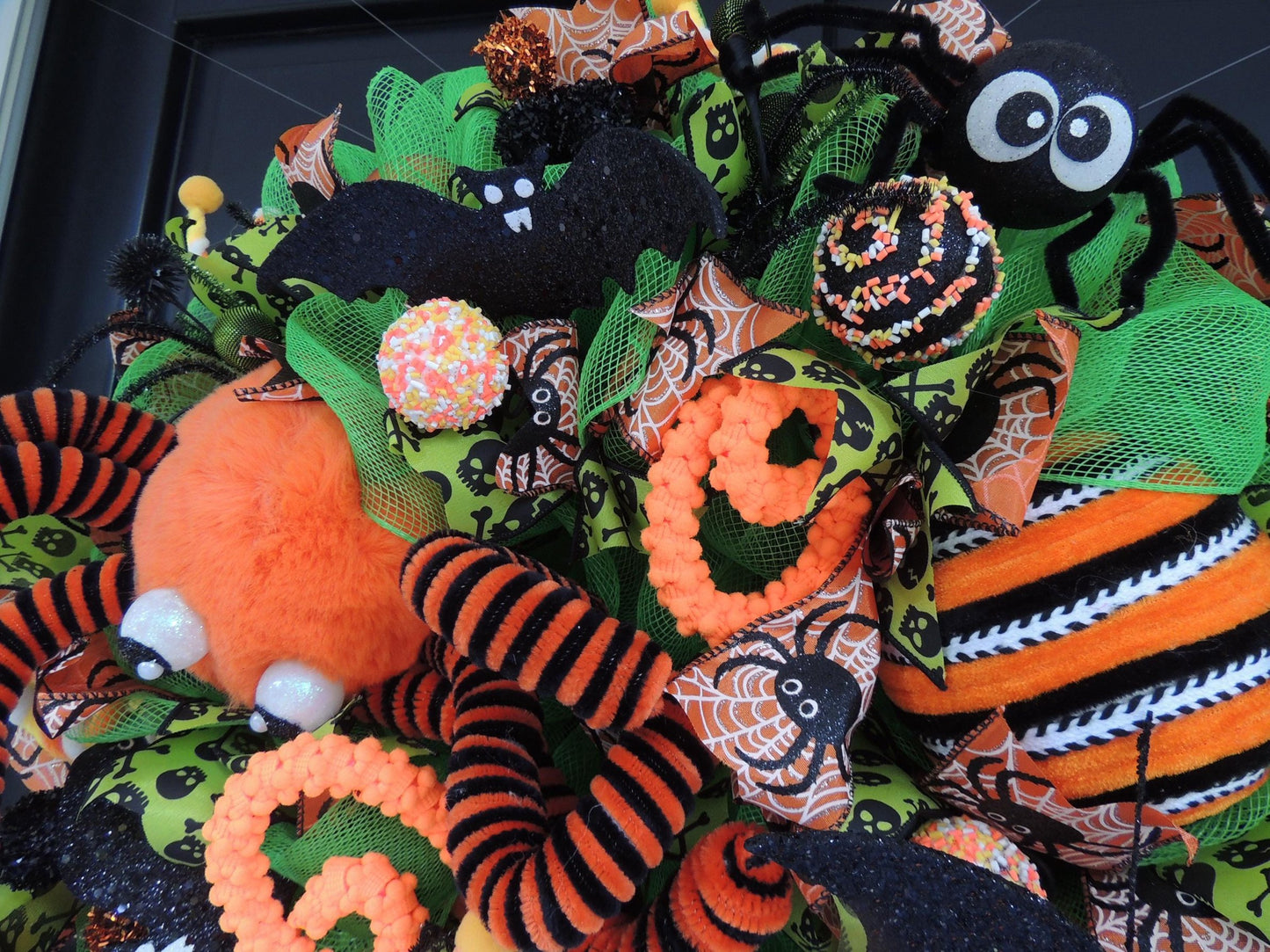 20" Halloween Wreath, Large Spider Wreath, Halloween Door Wreath, Spooky Halloween Decor, Front Door Wreath, Trick or Treat Decor