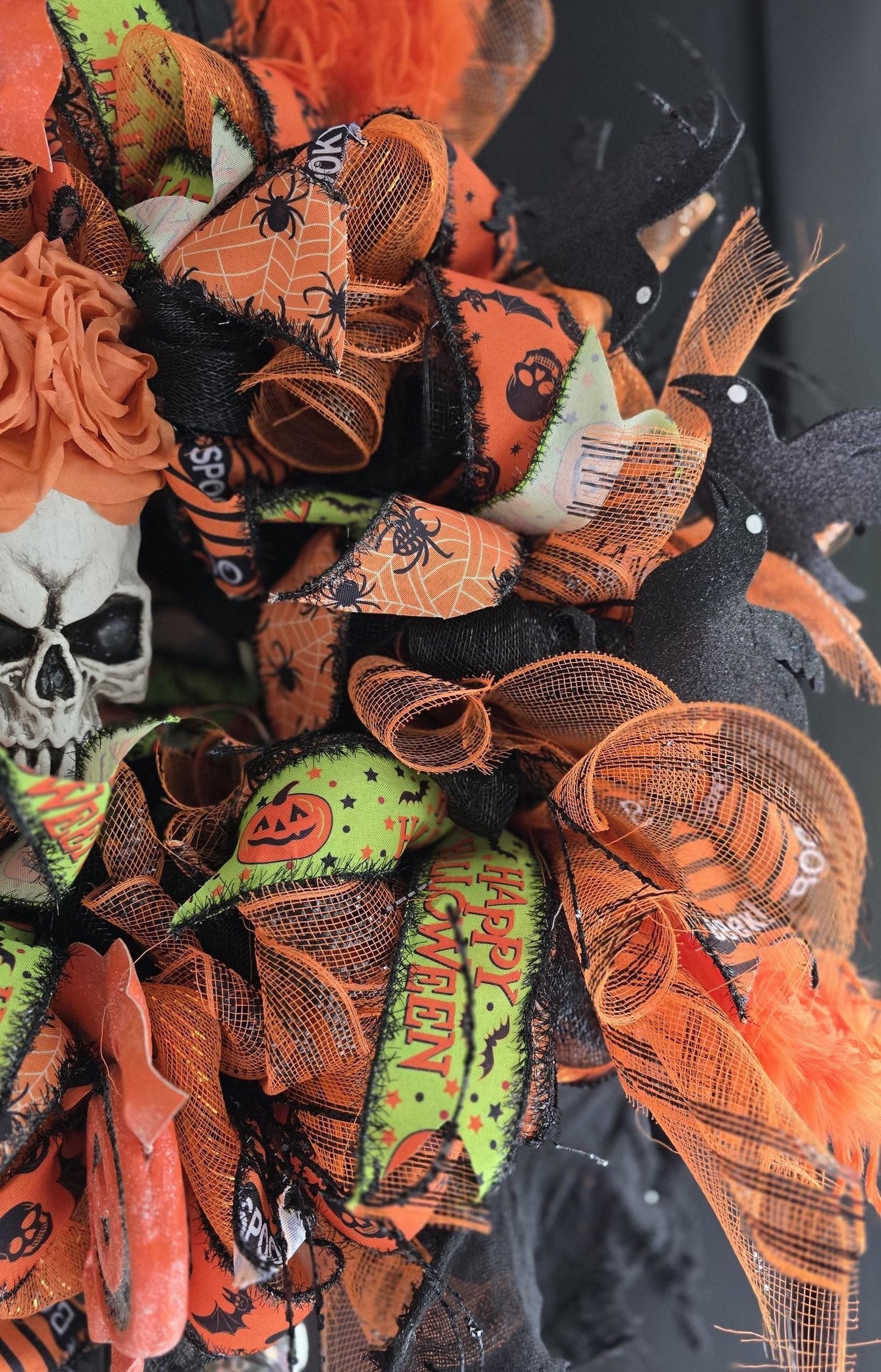 XL Gothic Skull Halloween Wreath | Luxury Halloween Front Door Decor | 65cm (26")