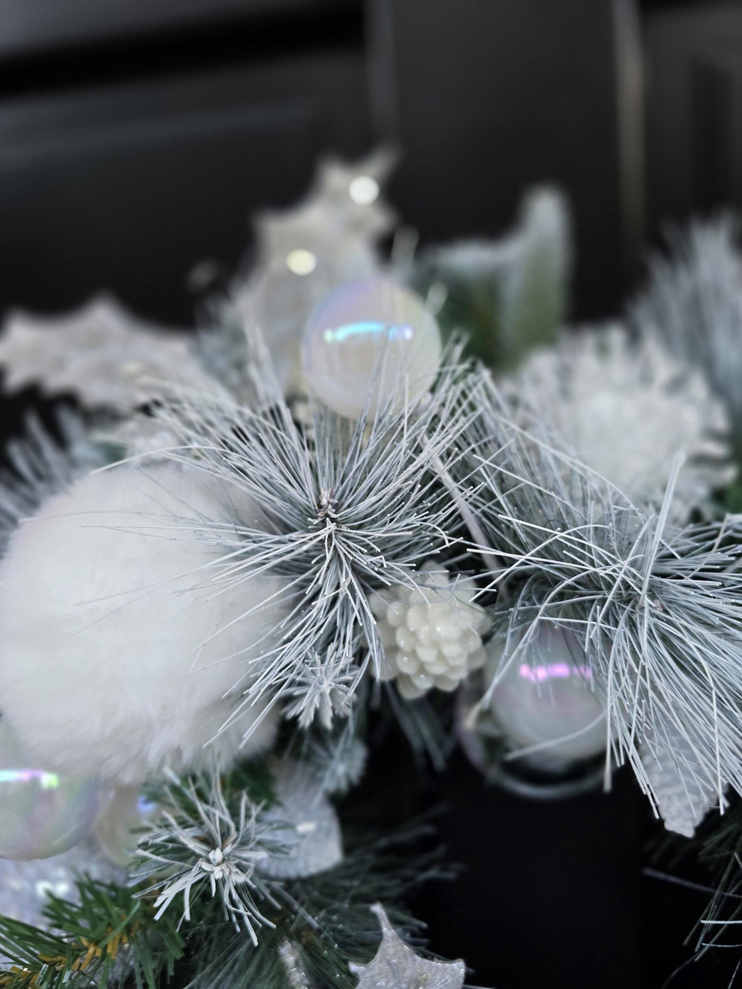 Christmas Wreath, White Frosted Front Door Wreath, Winter Wonderland Christmas Decor, Snowy Pine Holiday Wreath, Luxury Christmas Wreath