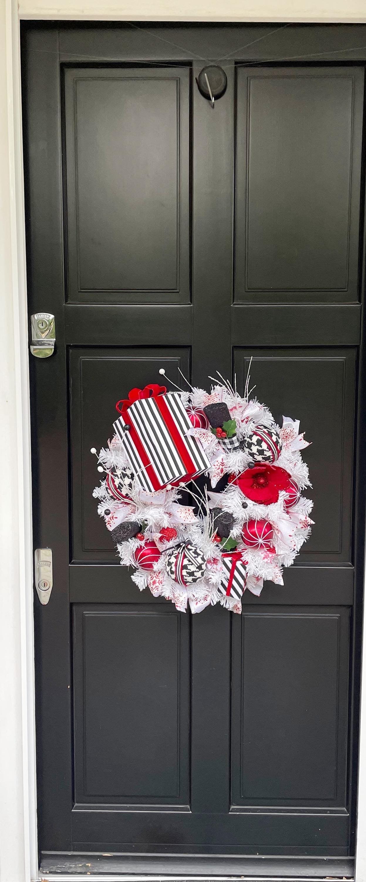 Red White Black Christmas Wreath | Modern Glam Decor | 50cm