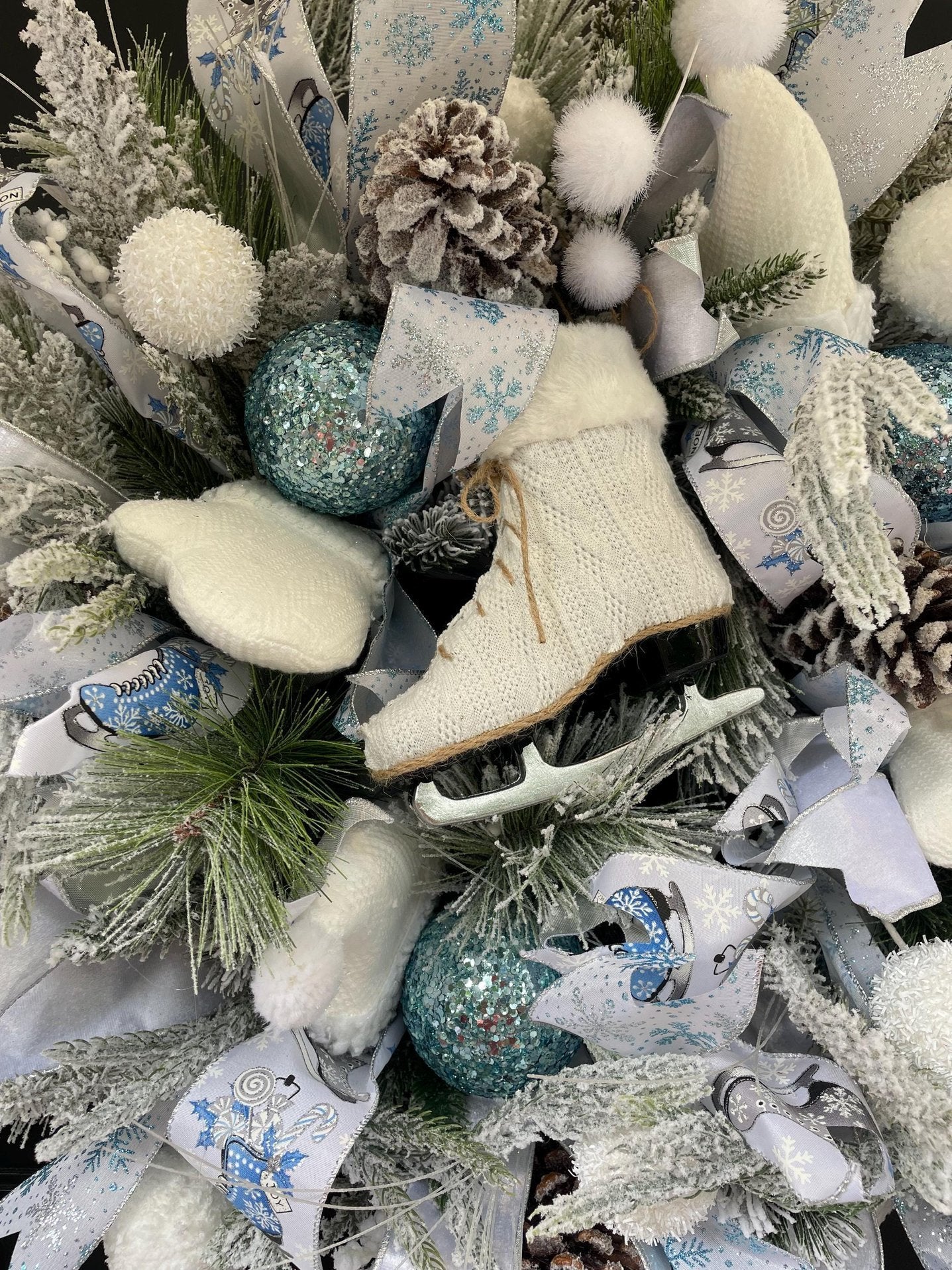 Luxury Winter Wonderland Christmas Wreath | Ice Blue Snow Flocked Wreath | 60cm (24")