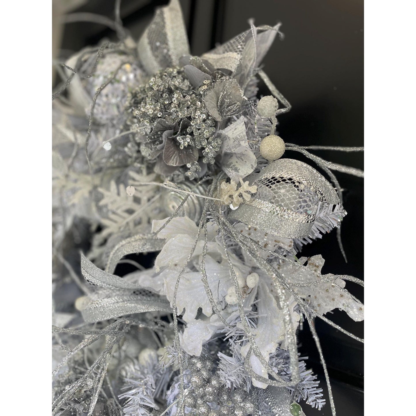 White Silver Luxury Christmas Wreath Front Door Luxury Home Decorations Xmas Winter Mantle Decor Holiday Wreath Advent Swag Silver Theme