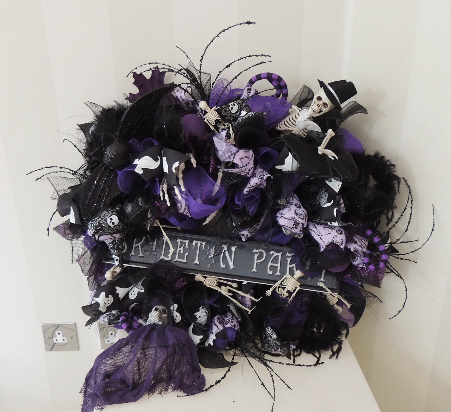 Luxury Purple Skeleton Halloween Wreath | Black & Purple Front Door Decor | 60cm (24")