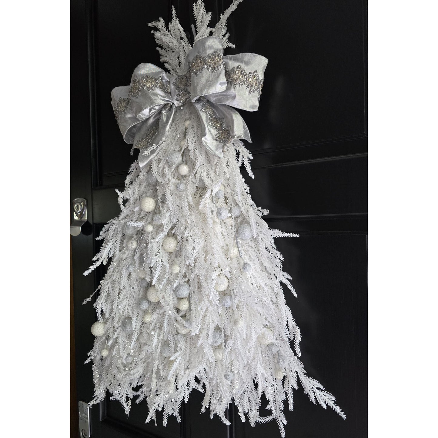 Large Luxury Christmas Tree Wreath Elegant Front Door Home Decorations White Xmas Winter Mantle Decor Porch Holiday Swag Designer Unique