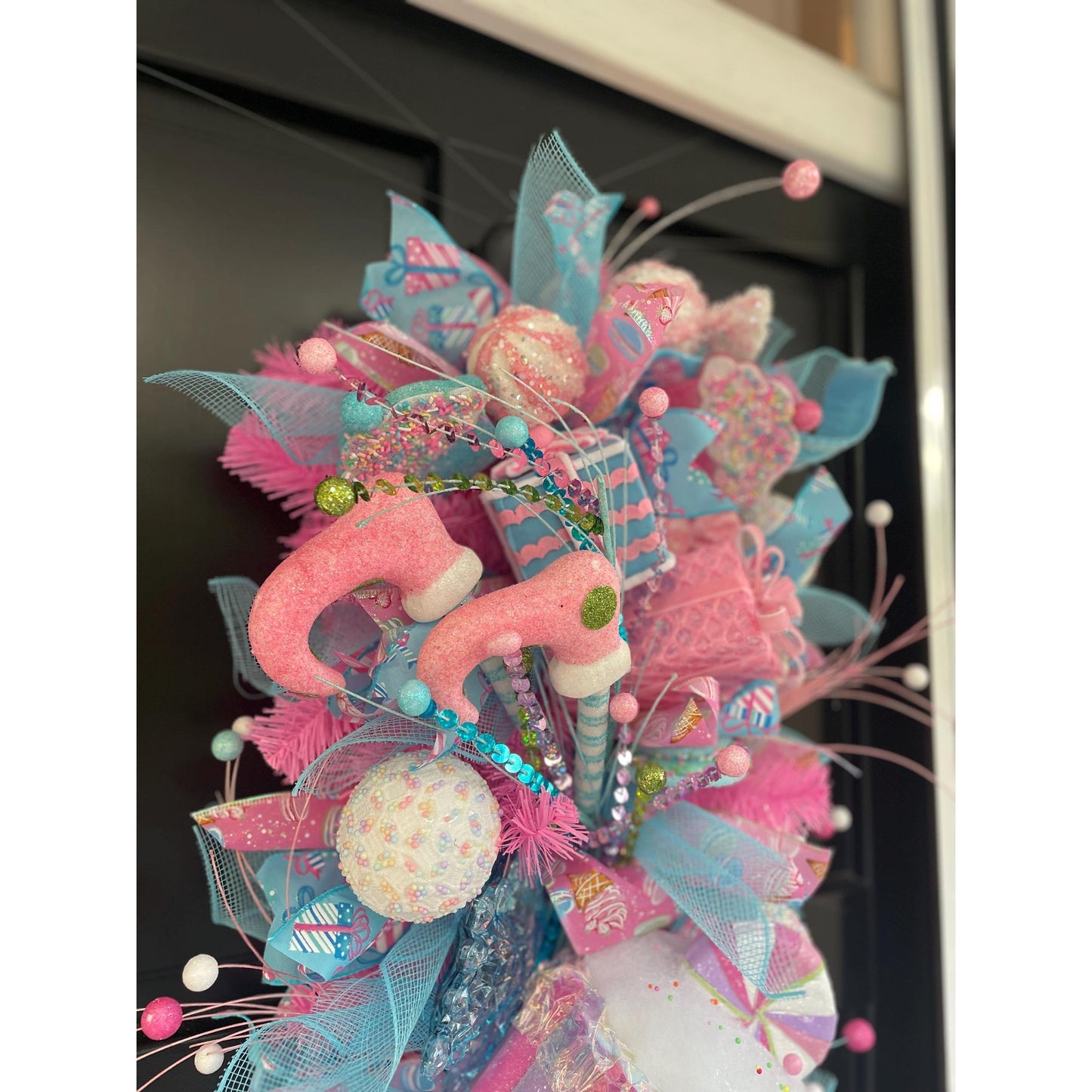 XL Candy Shop Luxury Teardrop Christmas Front Door Wreath Sweet Cake Pink Blue Home Decoration Xmas Winter Mantle Decor Holiday Advent Swag