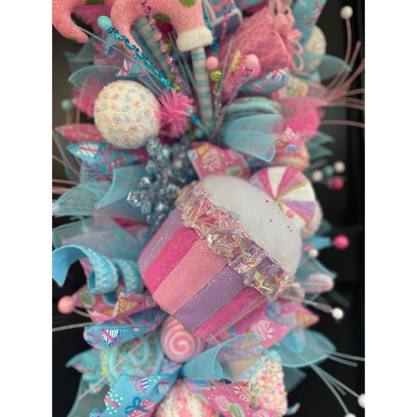 XL Candy Shop Luxury Teardrop Christmas Front Door Wreath Sweet Cake Pink Blue Home Decoration Xmas Winter Mantle Decor Holiday Advent Swag