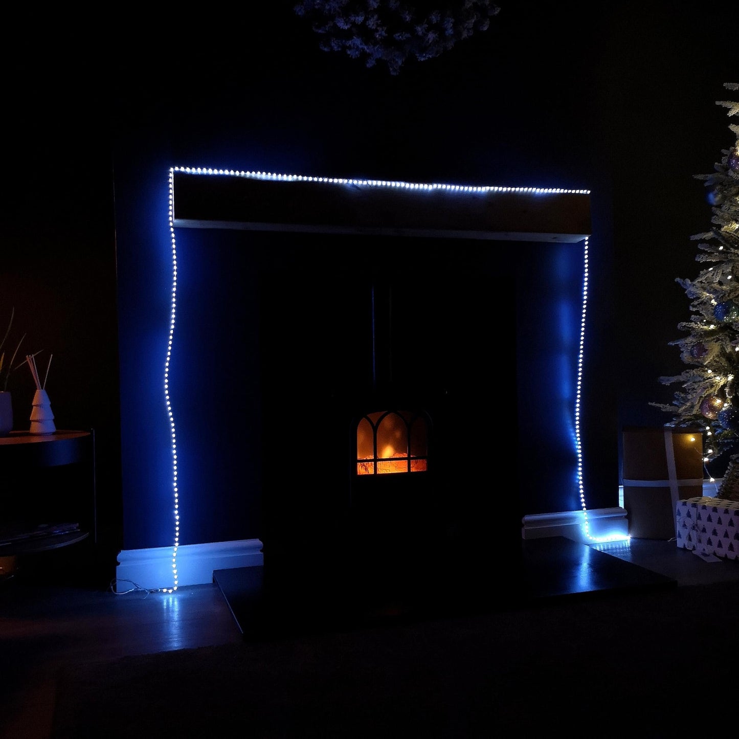 Premier 12.8m Compact MicroBrights Christmas Lights with 800 LEDs in White