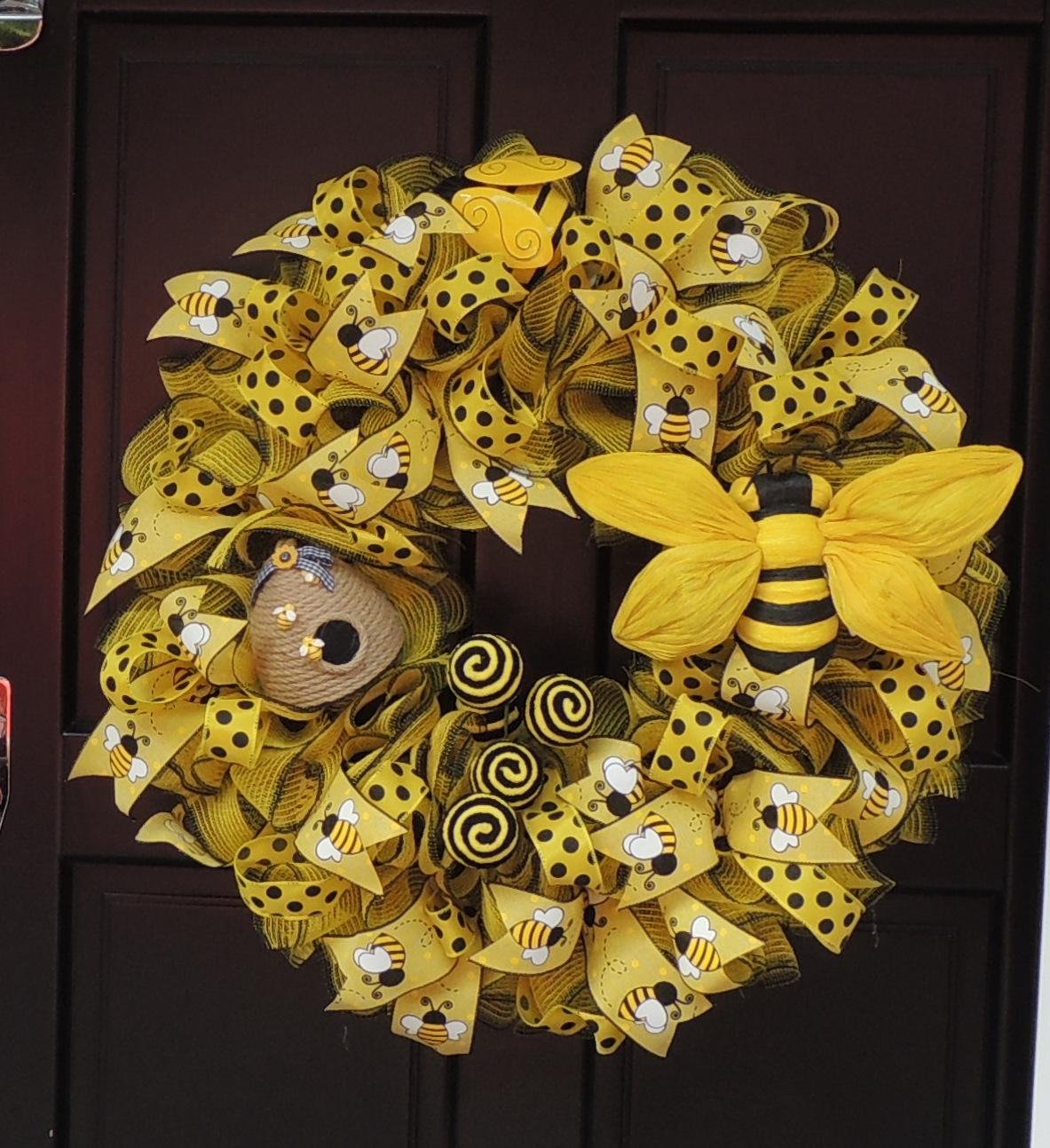 Luxury Bumblebee Wreath | Honey Bee Summer Front Door Wreath | Beehive Garden Decor | 60cm (24")