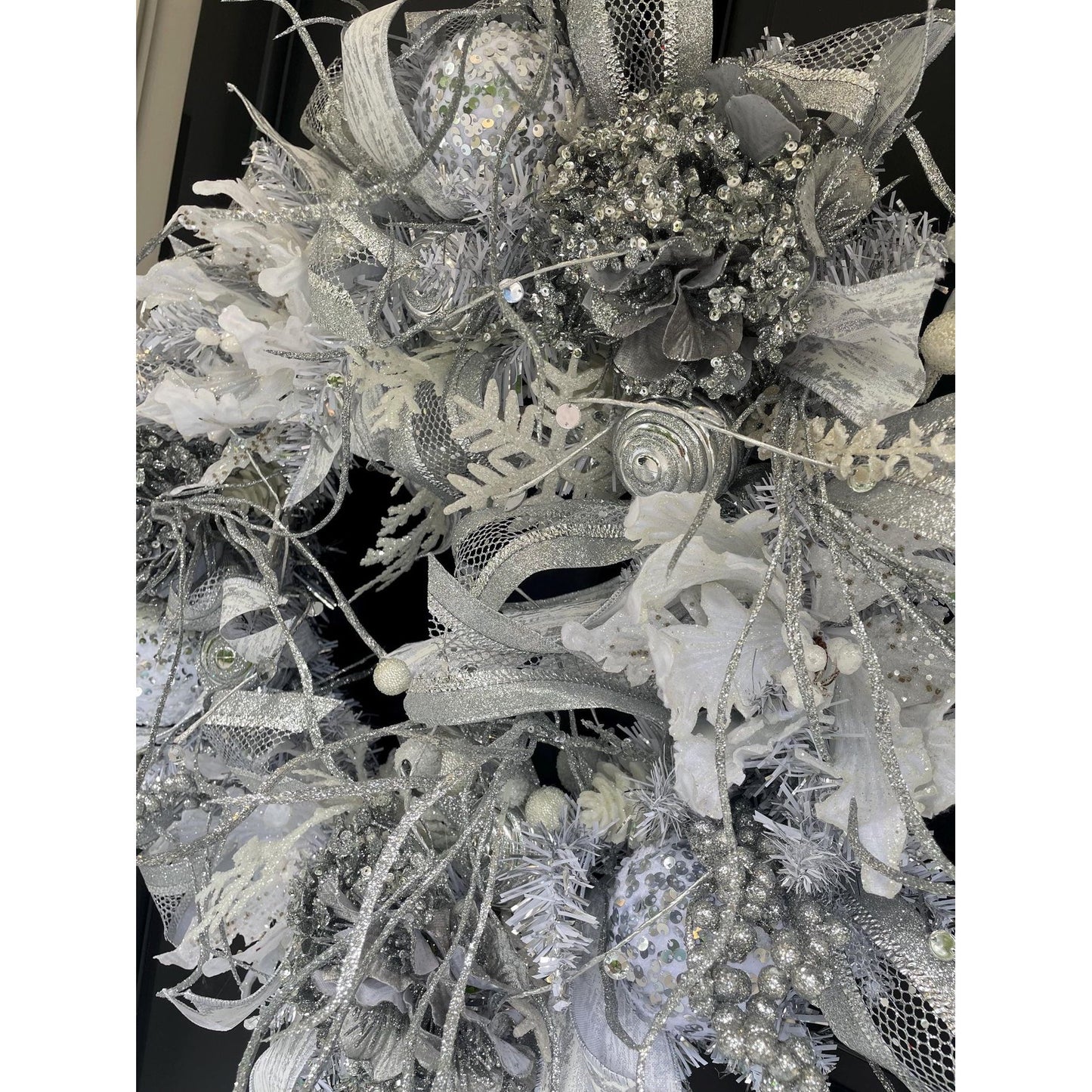 White Silver Luxury Christmas Wreath Front Door Luxury Home Decorations Xmas Winter Mantle Decor Holiday Wreath Advent Swag Silver Theme
