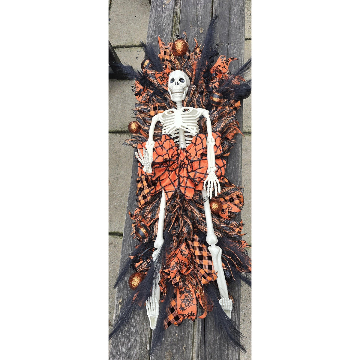 XXL Skeleton Halloween Teardrop Swag | Luxury Halloween Front Door Decor | 106cm (42")