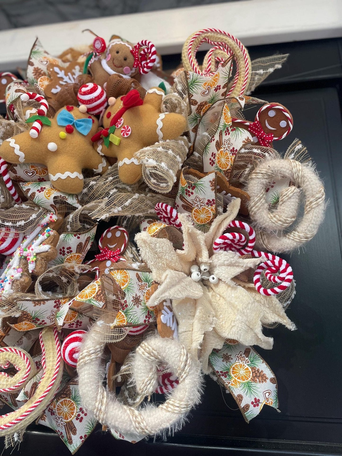 Luxury Gingerbread Christmas Wreath | Candy Cottage Front Door Wreath | 50cm (20")